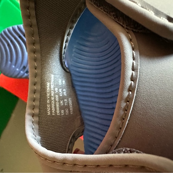 Nike sunray adjust size 12c - Picture 2 of 4